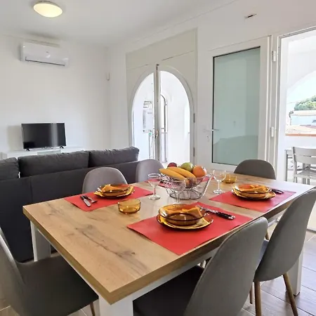 Apartman Leon Inmo Dana - 15770 *
